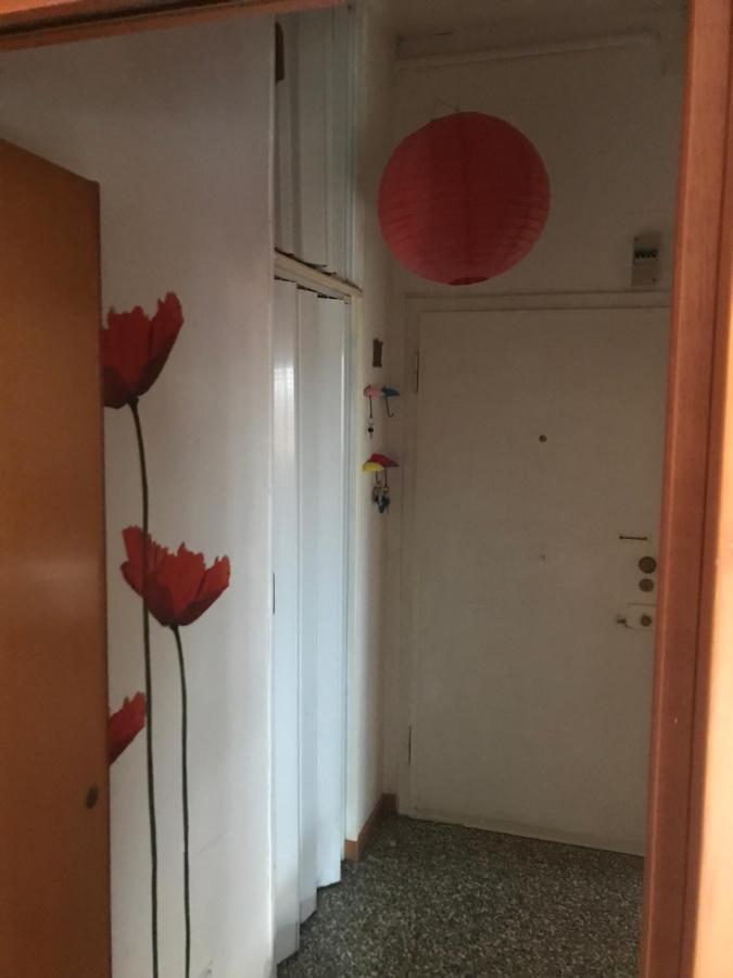 Appartamento 4 Posti Letto In Zona Tranquilla E Ben Servita, Un Matrimoniale E Un Divano Letto Matrimoniale Facebook Massimo Bobo Aquili ボローニャ エクステリア 写真