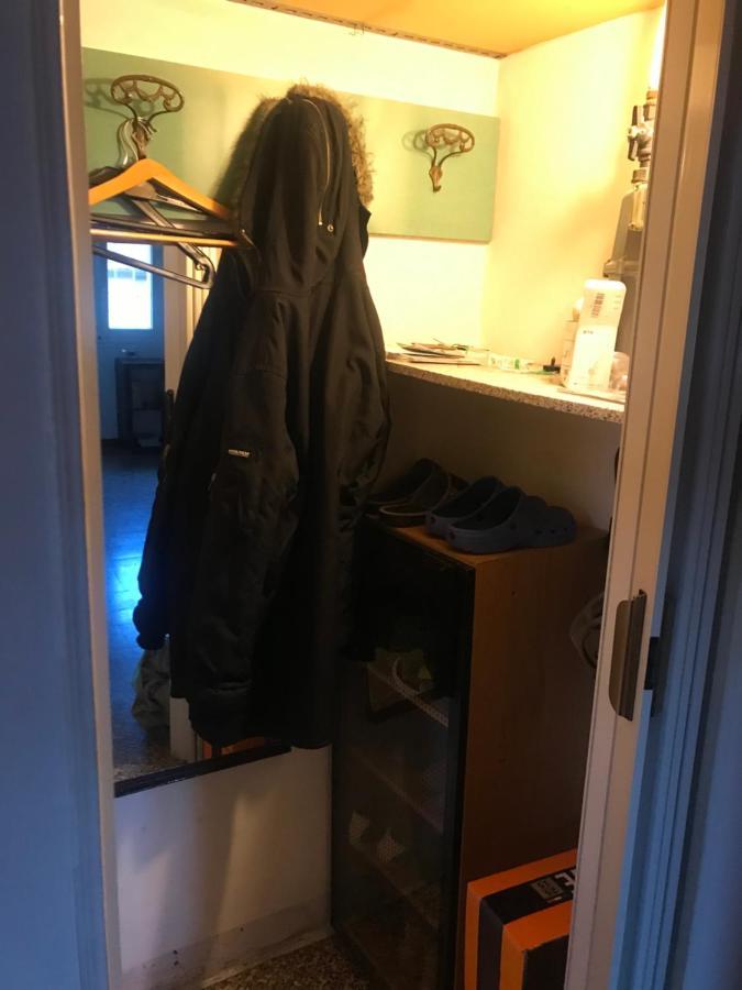 Appartamento 4 Posti Letto In Zona Tranquilla E Ben Servita, Un Matrimoniale E Un Divano Letto Matrimoniale Facebook Massimo Bobo Aquili ボローニャ エクステリア 写真